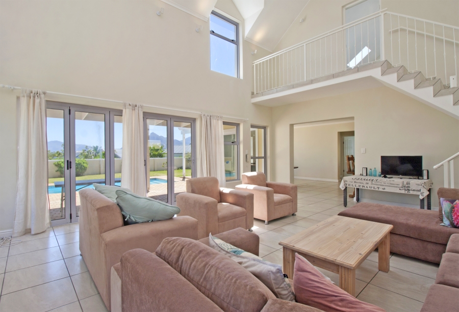 To Let 3 Bedroom Property for Rent in Bluewater Estate Western Cape